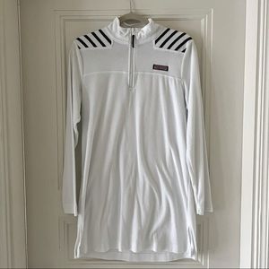 small vineyard vines beach coverup